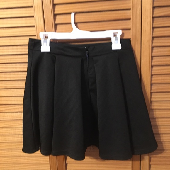 Black Skirt - Picture 2 of 2